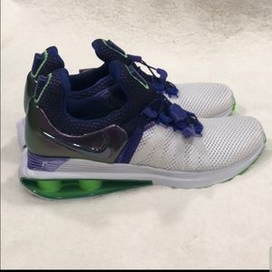 BNWT Nike Shox Gravity